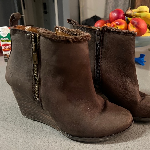 Lucky Brands wedge booties - Picture 1 of 4